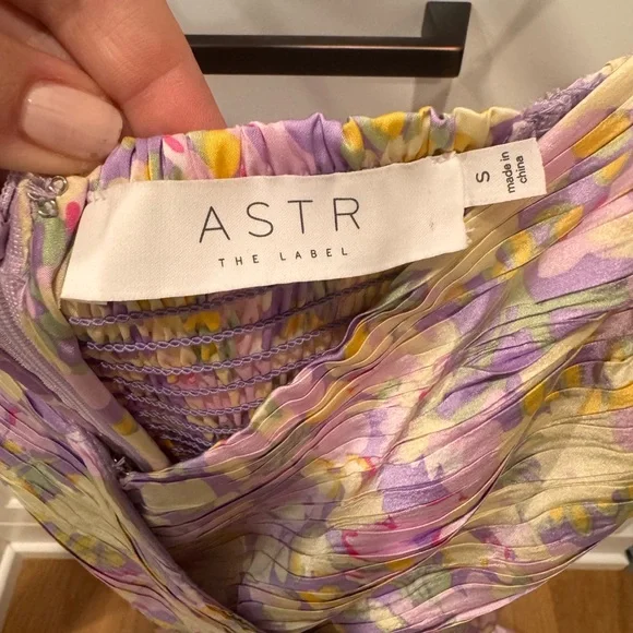 ASTR The Label Floral Pleated Dress - Picture 3 of 3